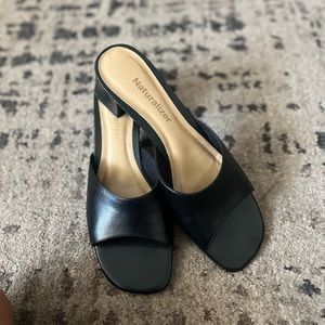 Naturalizer black slip on size 37  in excellent condition